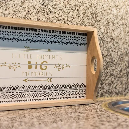 Guestready - Parrot In The Lilies Gasthuis Esposende