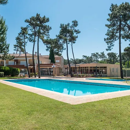 Guestready - Parrot In The Lilies Esposende