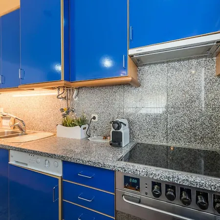 Guestready - Parrot In The Lilies Guest house Esposende